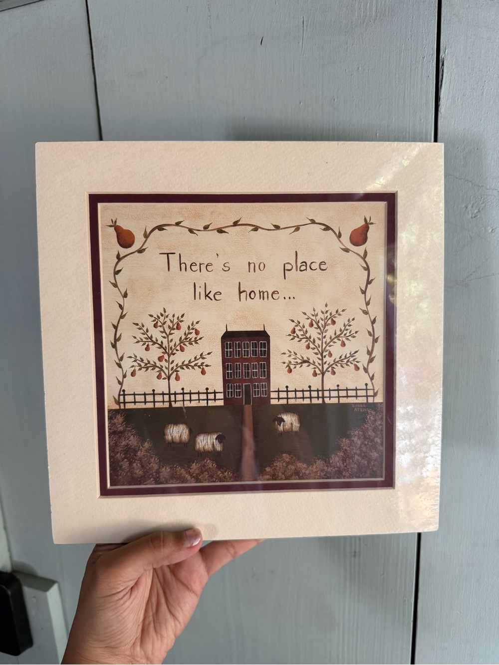 Source Unknown Cream and Burgundy "There's No Place Like Home" Wall Plaque